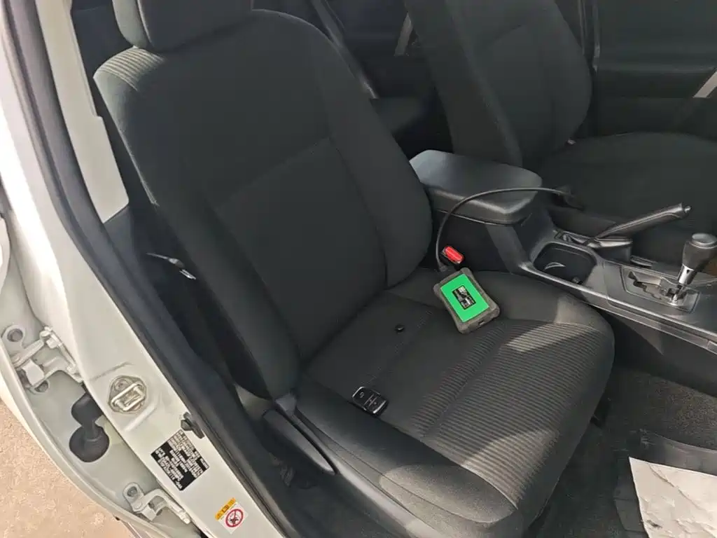 Toyota RAV4 — миниатюра 25