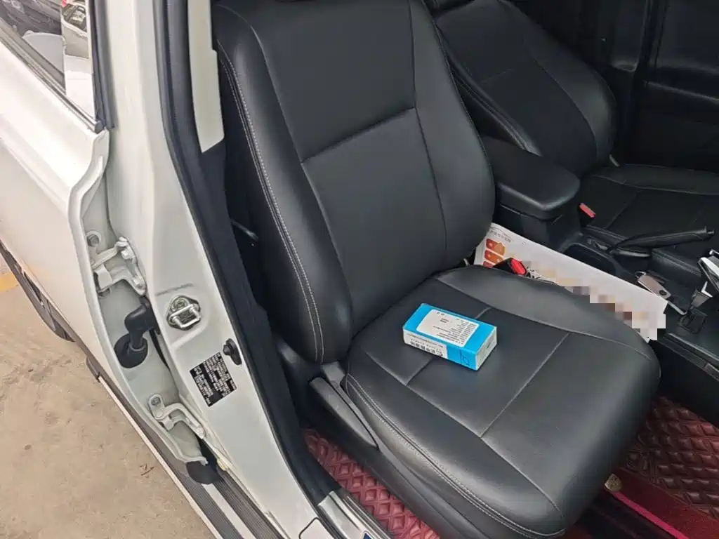 Toyota RAV4 — миниатюра 25