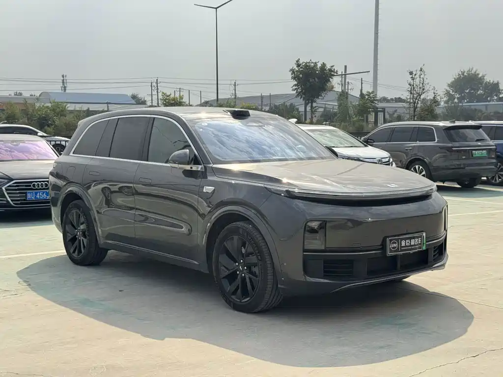Li Auto Li L8 — миниатюра 3