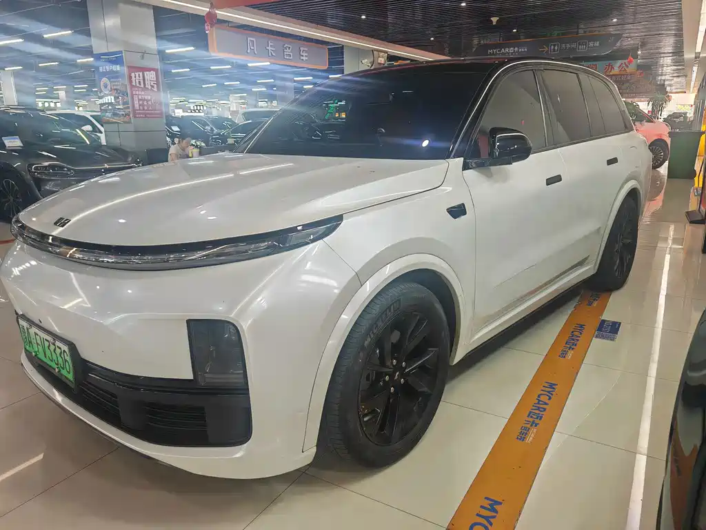 Li Auto Li L8
