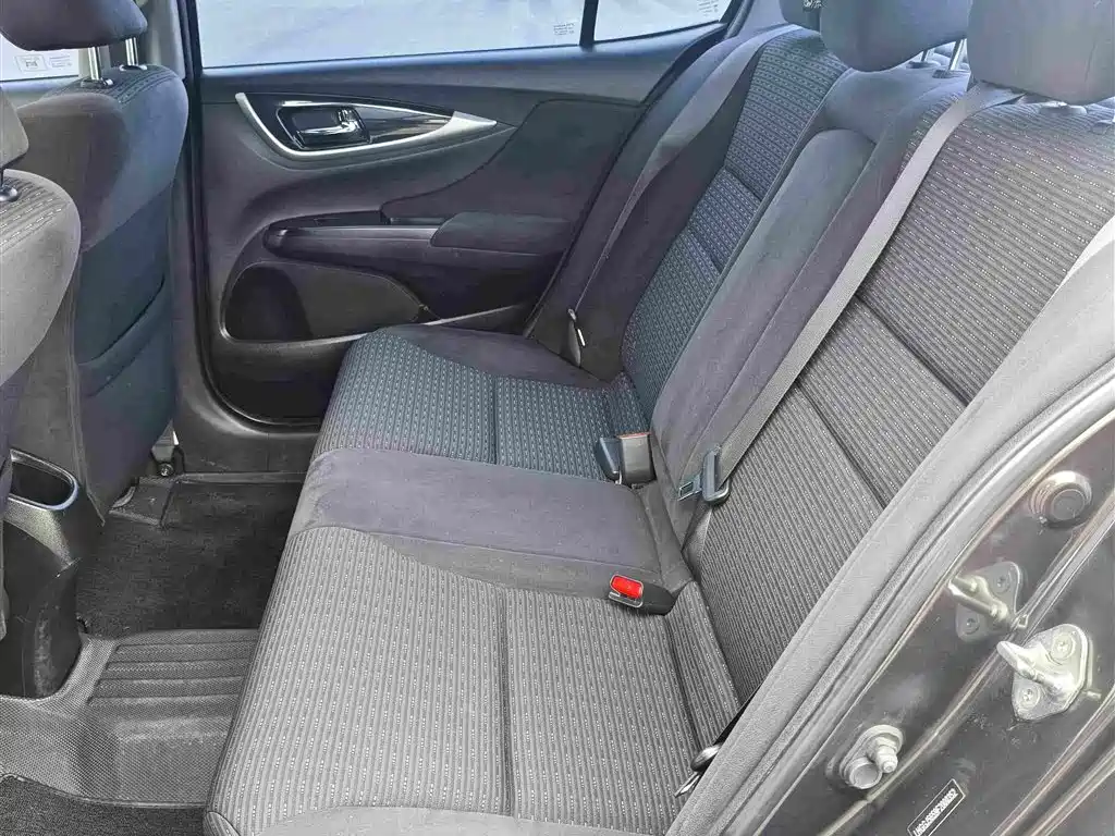 Honda Crider 2015 1.8L AT Luxury