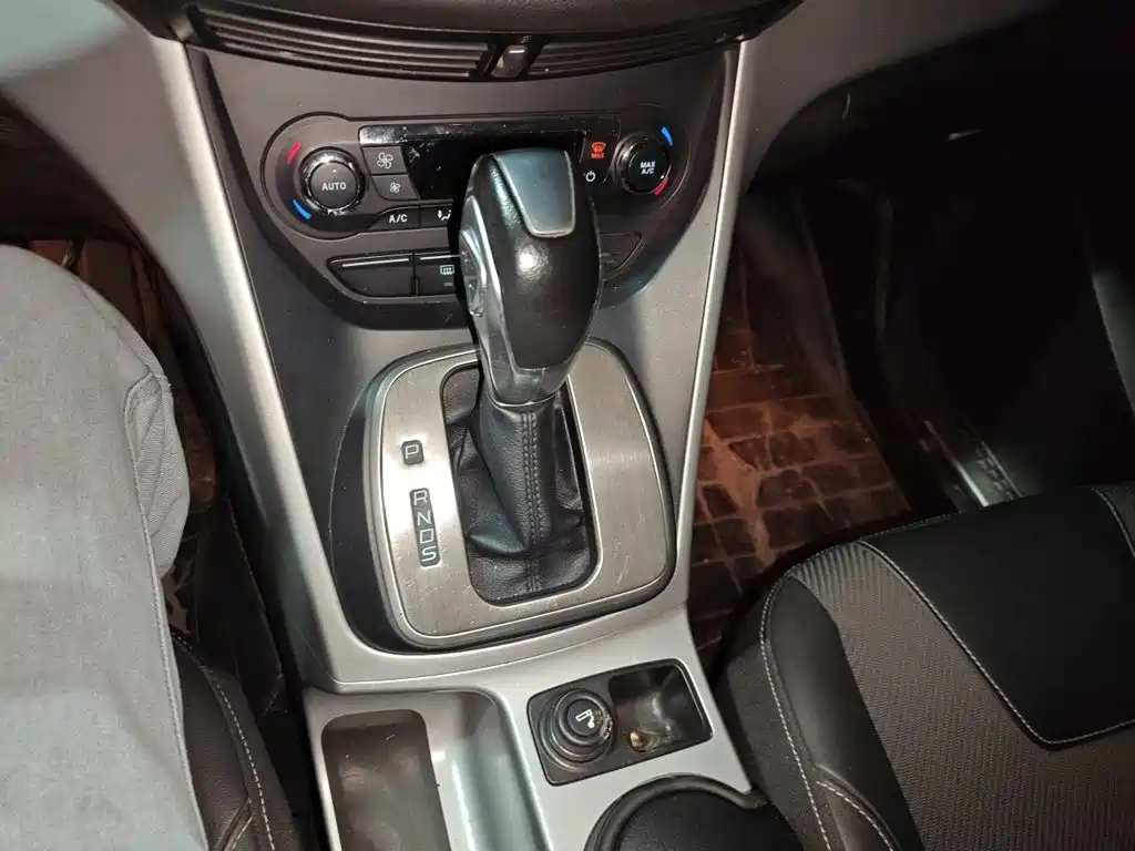 Ford Kuga — миниатюра 11