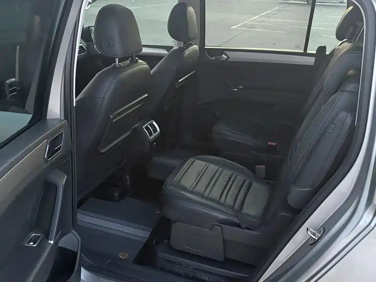 Volkswagen Touran — миниатюра 4