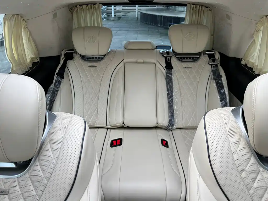 Mercedes-Benz V-Class — миниатюра 17