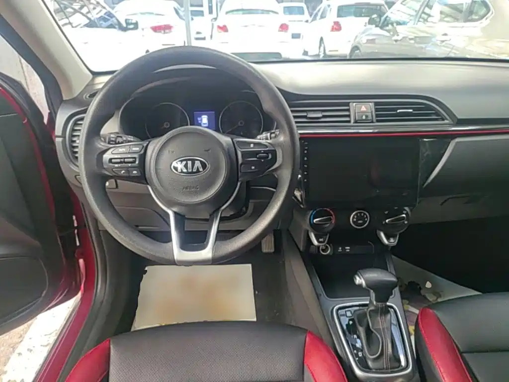 Kia KX Cross — миниатюра 11