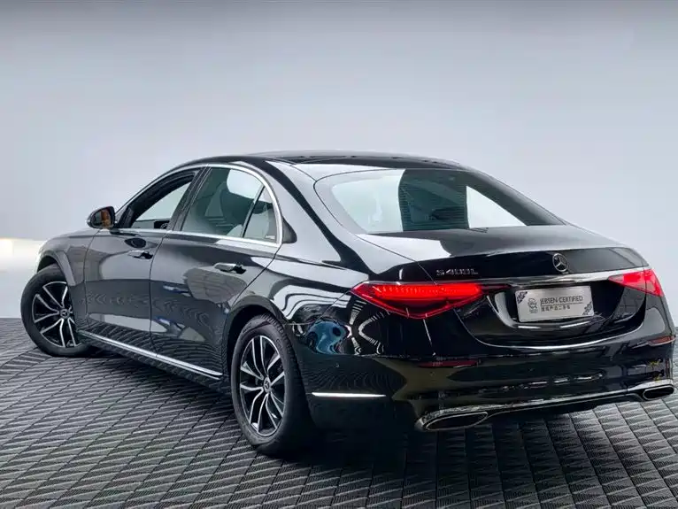Mercedes-Benz S-Class — миниатюра 6