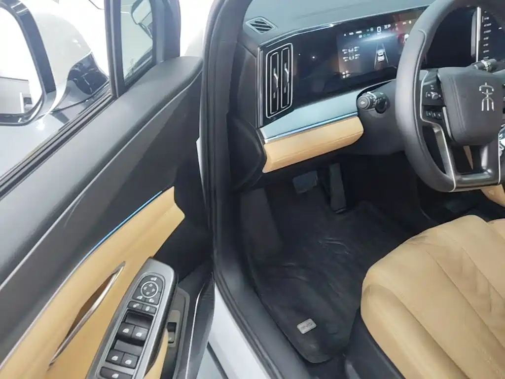 BYD L DM-i — миниатюра 16