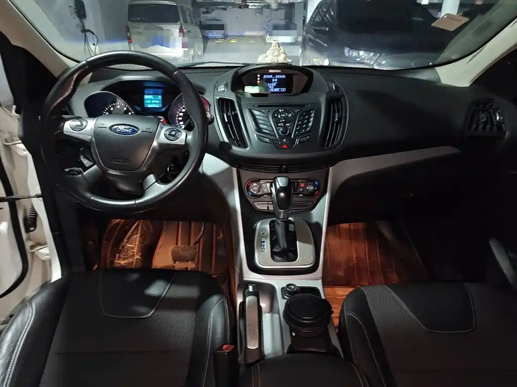 Ford Kuga — миниатюра 6