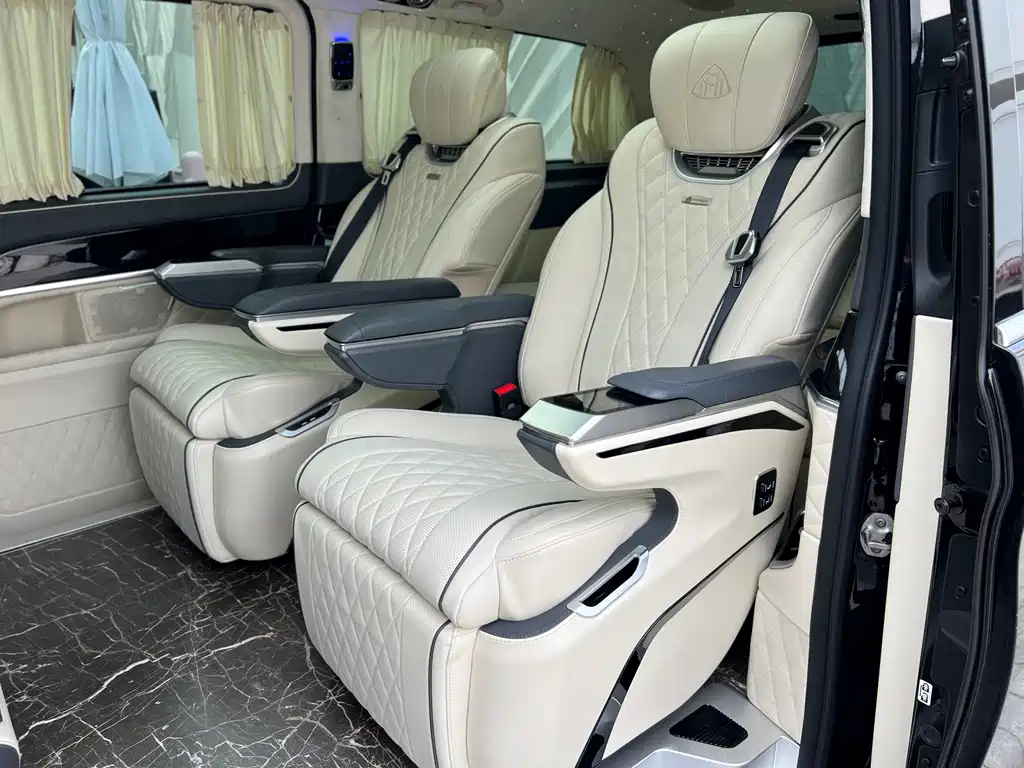 Mercedes-Benz V-Class — миниатюра 15