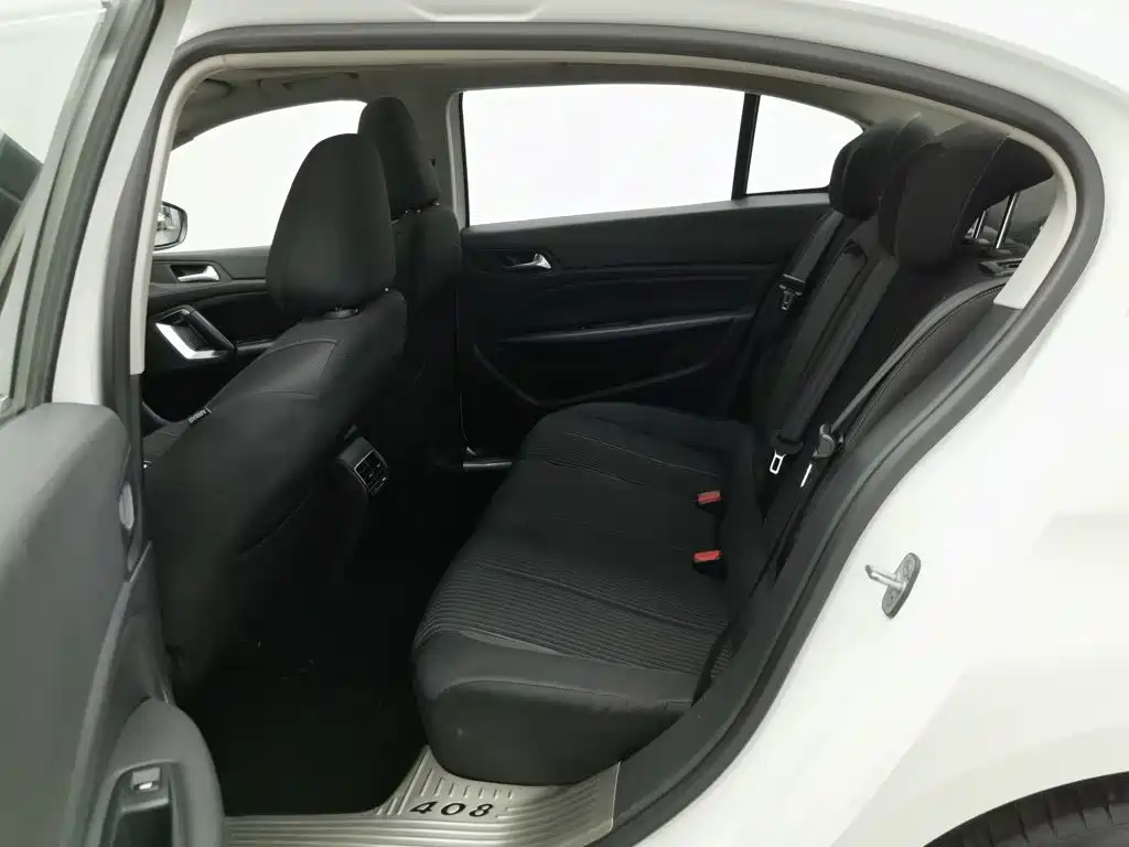 Peugeot 408 — миниатюра 15