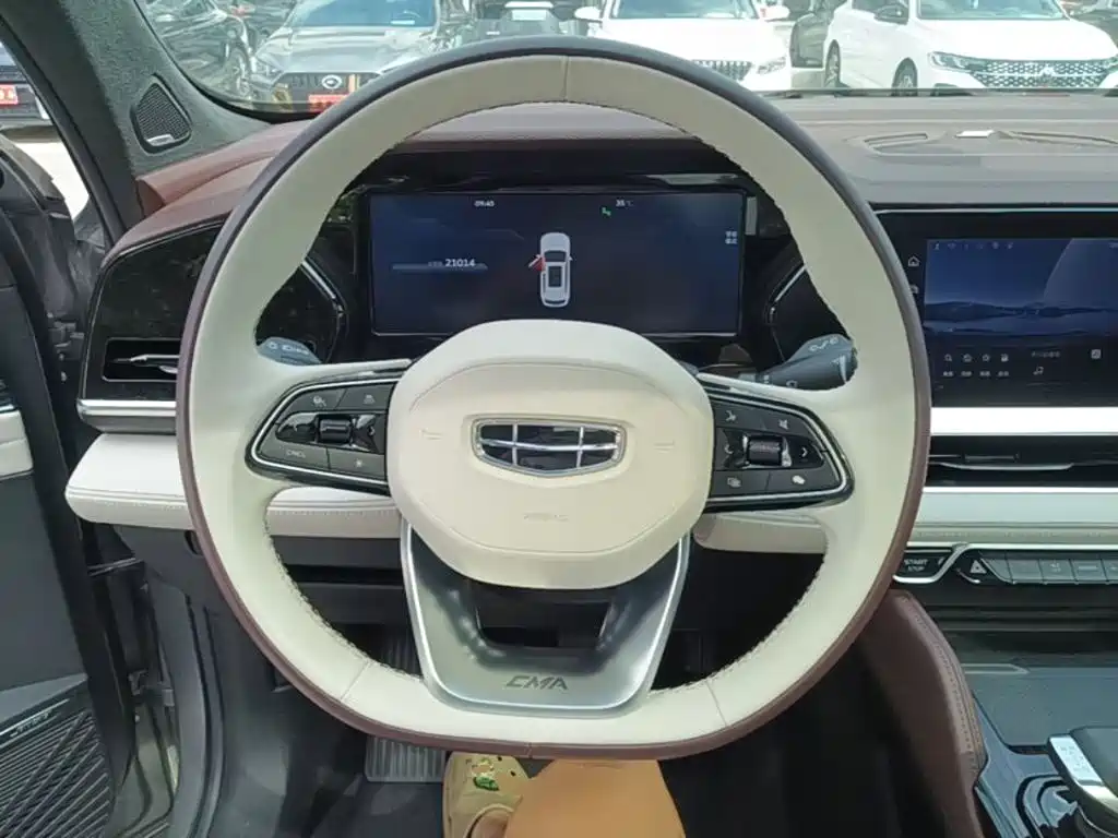 Geely Xingyue L — миниатюра 11