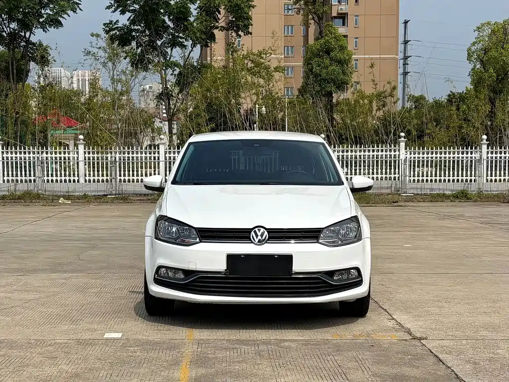 Volkswagen Polo — миниатюра 2