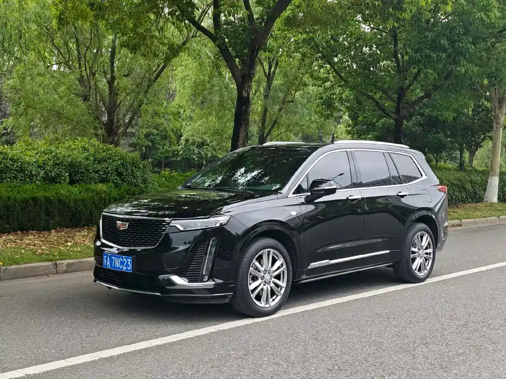 Купить Cadillac XT6