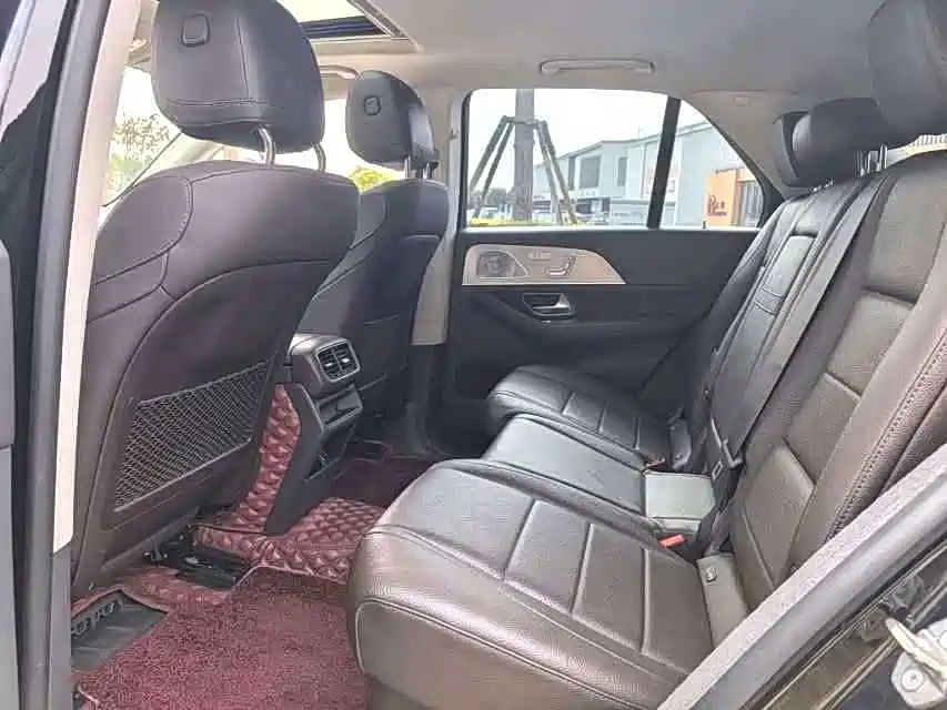 Mercedes-Benz GLE (Import) — миниатюра 8