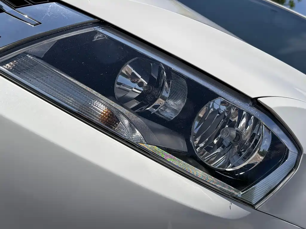 Volkswagen Lavida 2015 1.6L MT
