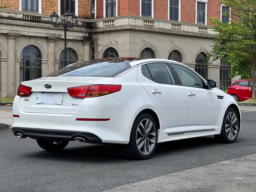 Kia K5 2014 2.0L AT PREMIUM