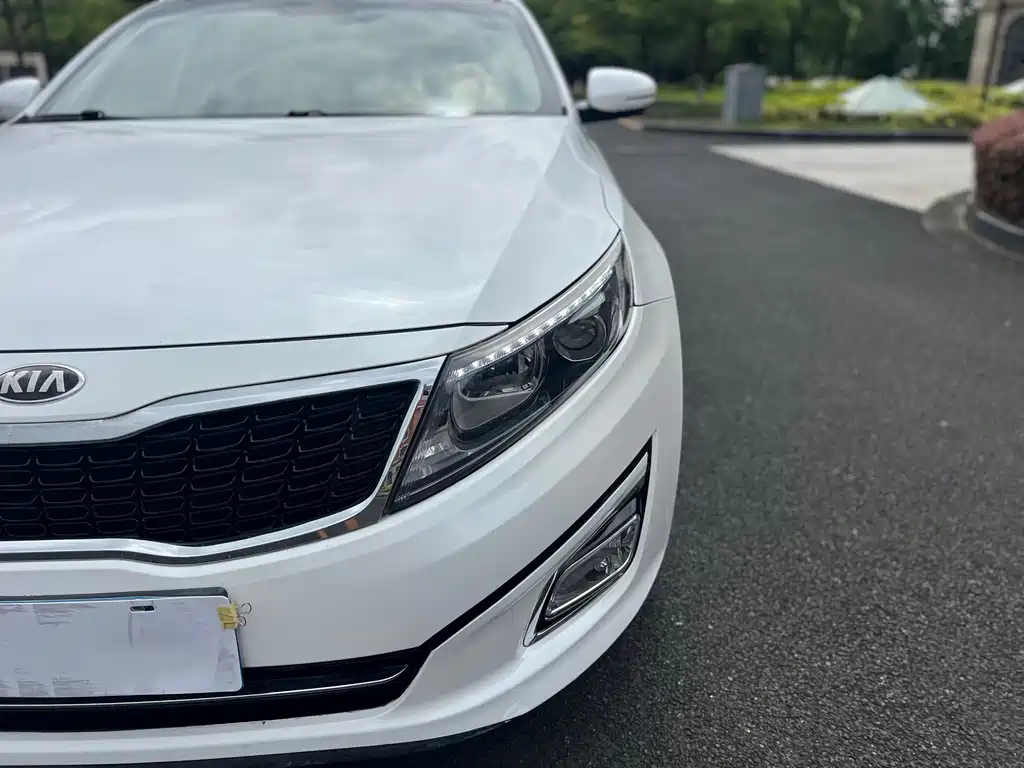 Kia K5 2014 2.0L AT PREMIUM