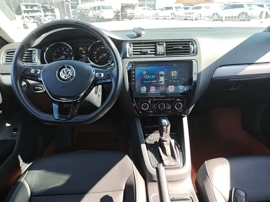 Volkswagen Sagitar — миниатюра 10