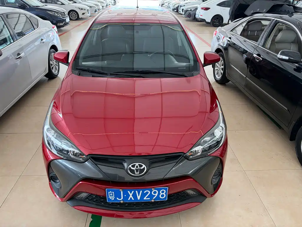 Toyota Yaris L — миниатюра 4