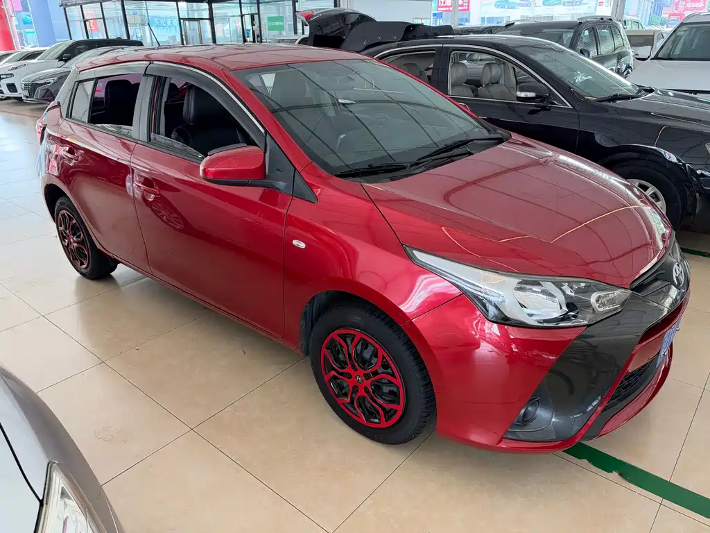 Toyota Yaris L — миниатюра 6