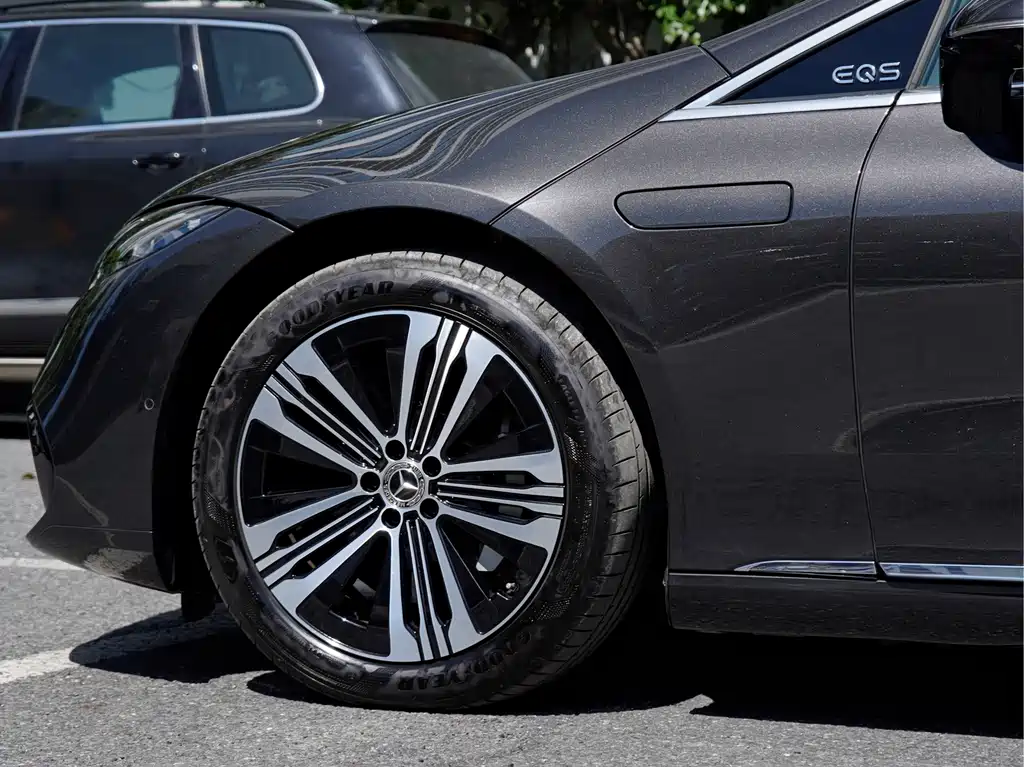 Mercedes-Benz EQS 2023 450+