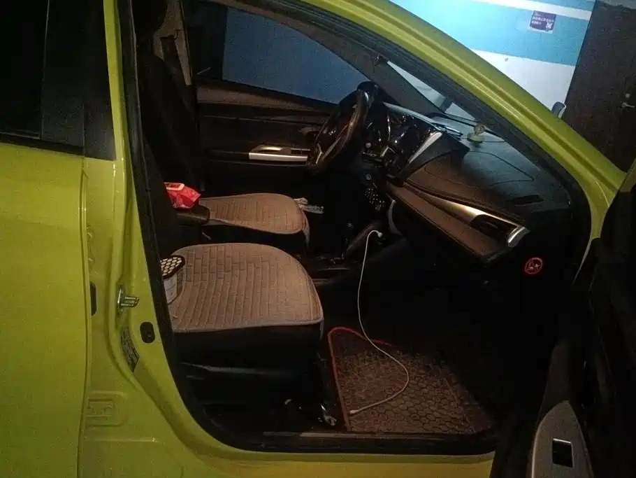 Toyota Yaris L — миниатюра 8