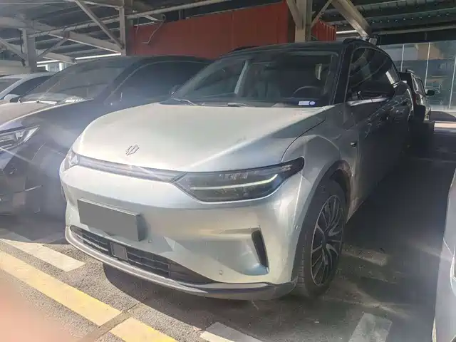 Leapmotor C11