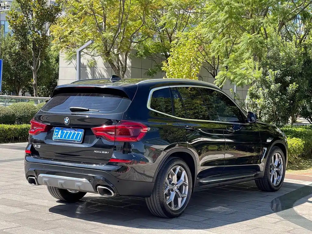 BMW X3 — миниатюра 9
