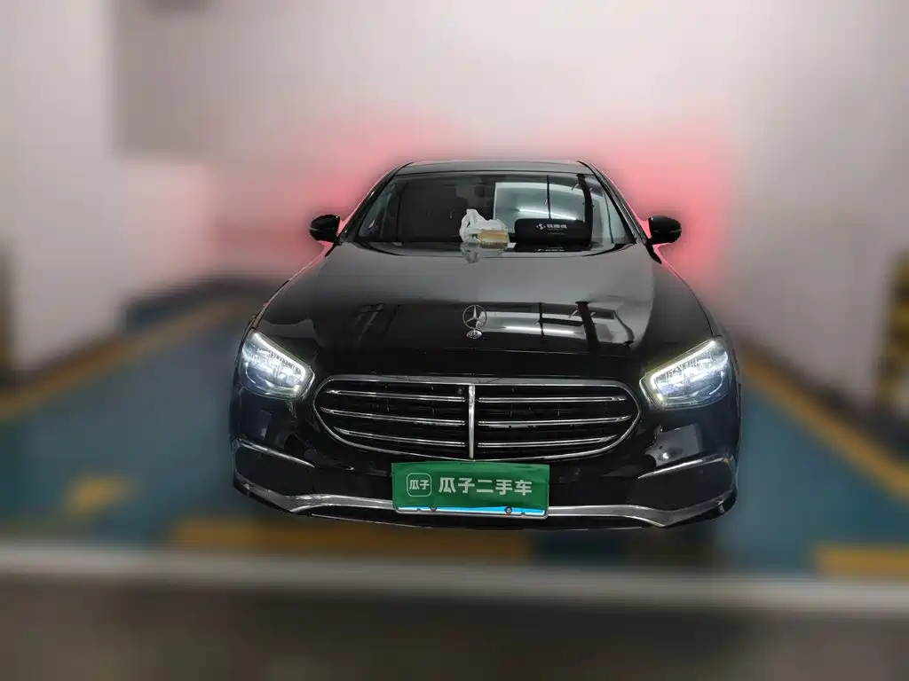 Mercedes-Benz E-Class — миниатюра 2
