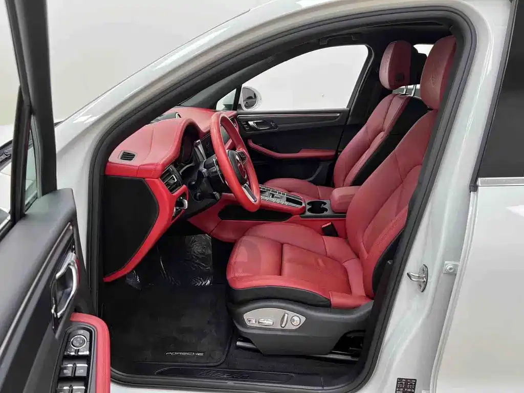 Porsche Macan — миниатюра 12