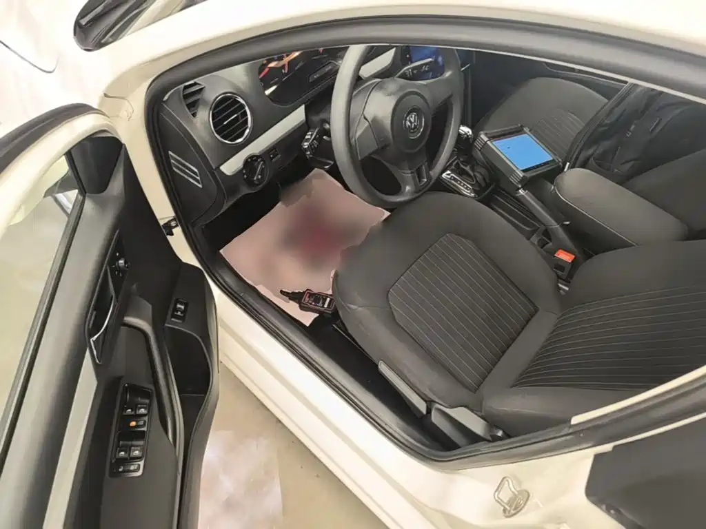 Volkswagen Jetta — миниатюра 16