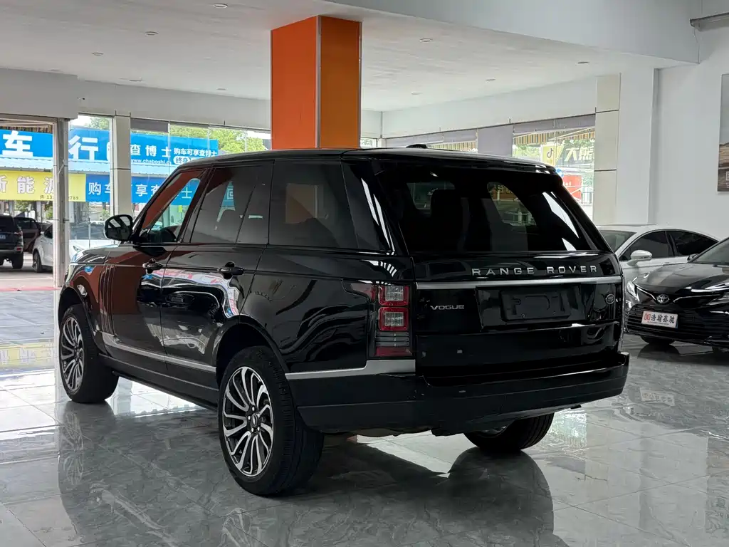 Land Rover Range Rover — миниатюра 16