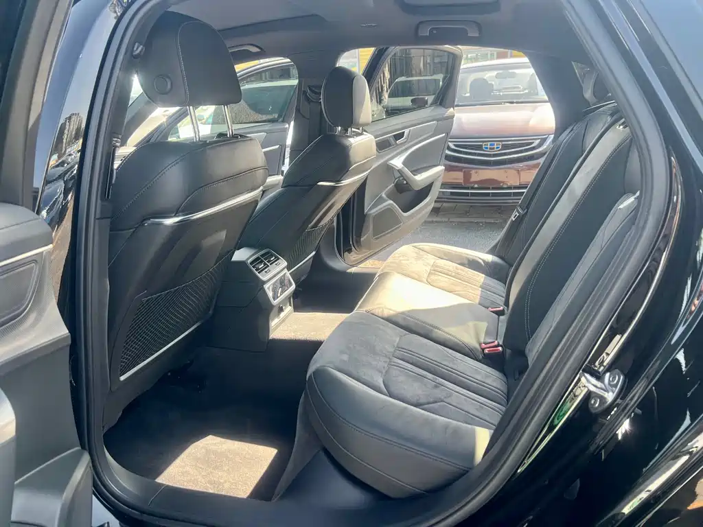 Audi A6L — миниатюра 13