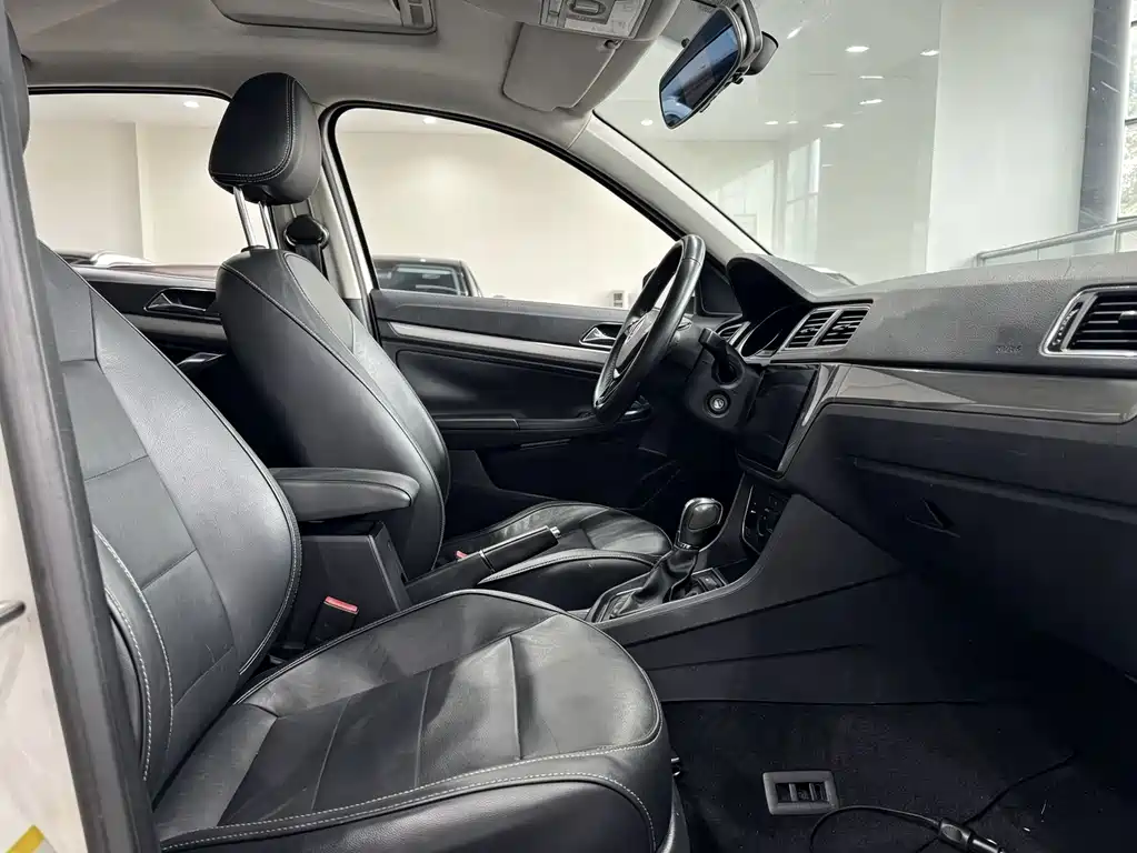 Volkswagen Lavida — миниатюра 9
