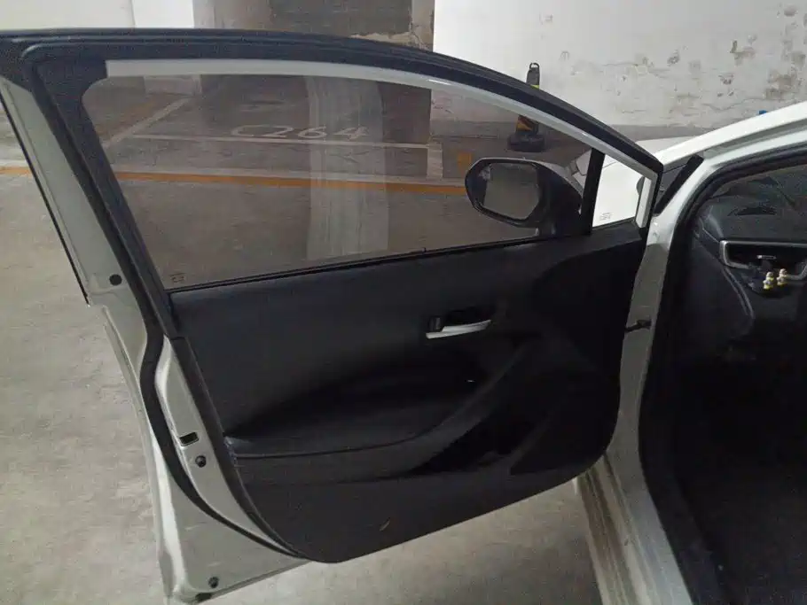 Toyota Corolla — миниатюра 7