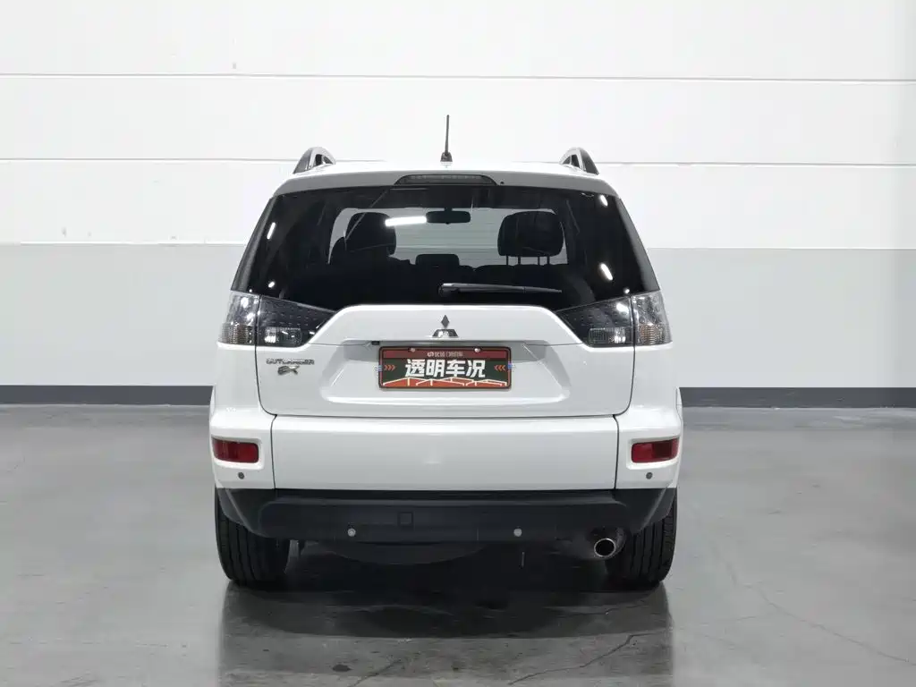 Mitsubishi Outlander (Import) — миниатюра 4