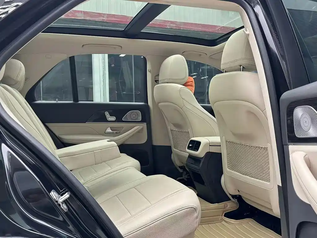 Mercedes-Benz GLE (Import) — миниатюра 8
