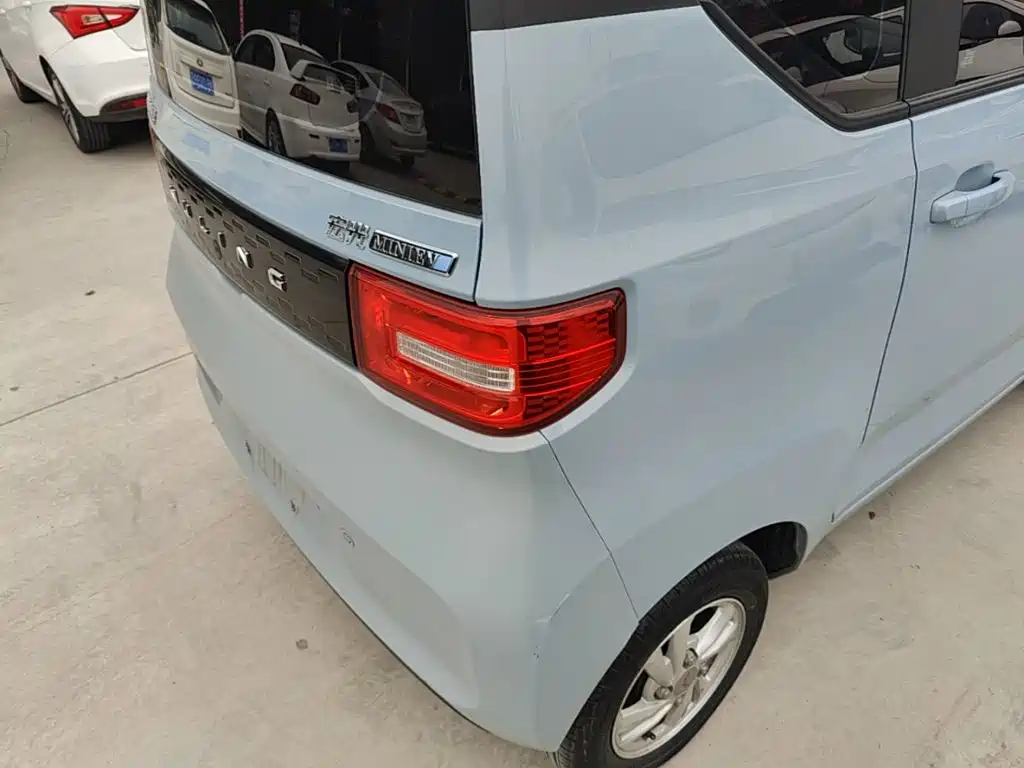 Wuling MINIEV — миниатюра 8