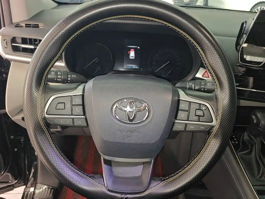 Toyota Granvia 2023 2.5L Comfort
