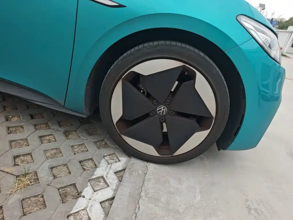 Volkswagen ID.3 — миниатюра 12