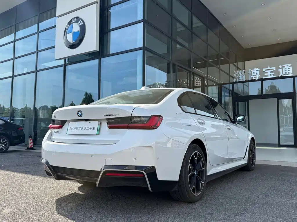 BMW i3 — миниатюра 13