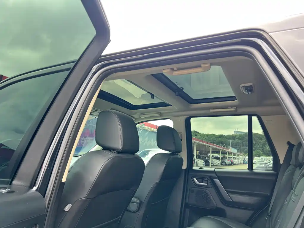 Land Rover Freelander 2 — миниатюра 12