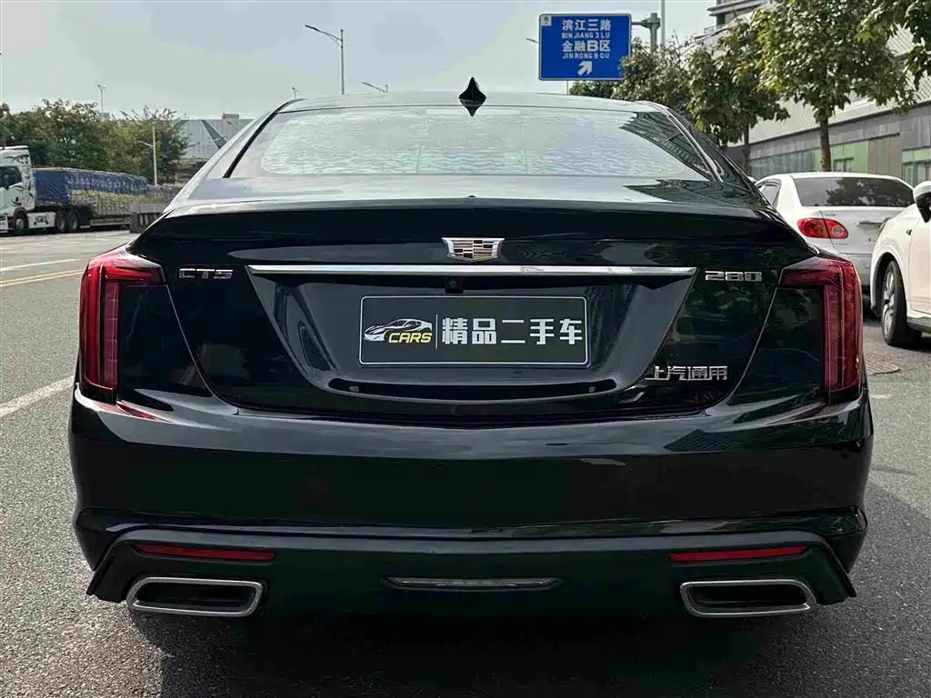 Cadillac CT5 — миниатюра 8