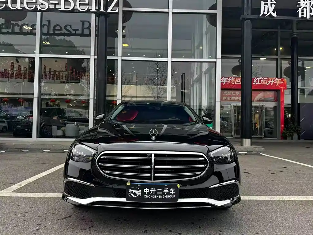 MERCEDES-BENZ E CLASS