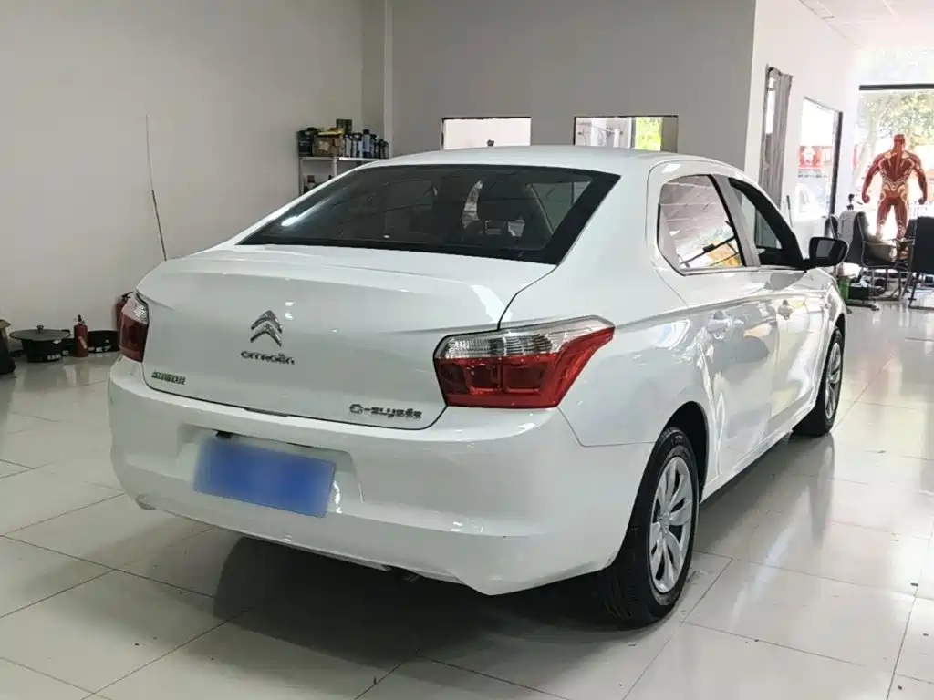 Citroen Elysee — миниатюра 7
