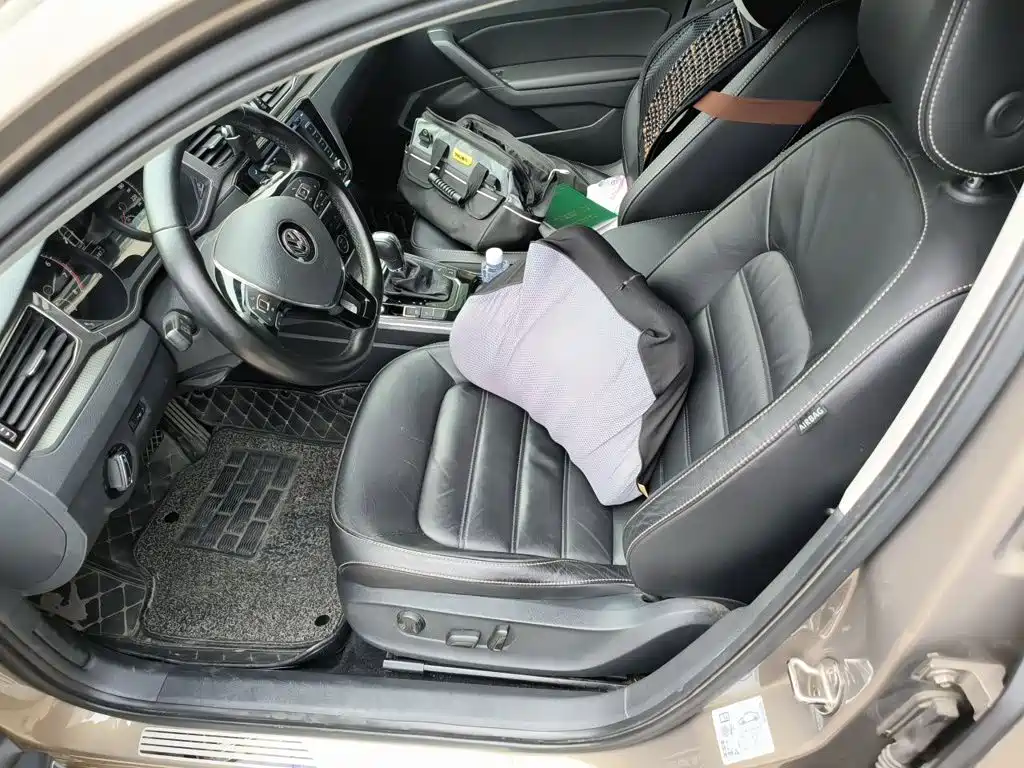 Volkswagen Passat — миниатюра 11