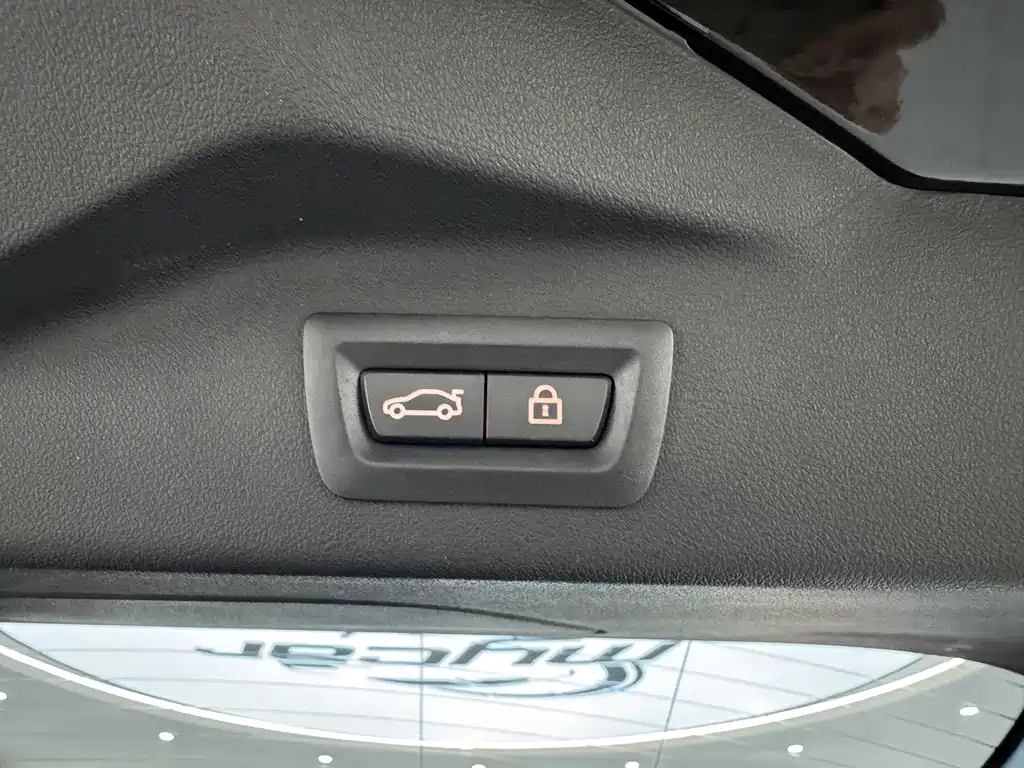 BMW X7 — миниатюра 11