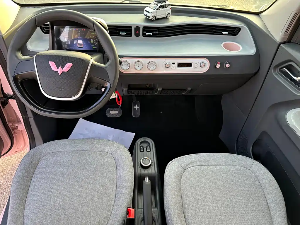 Wuling MINIEV — миниатюра 12