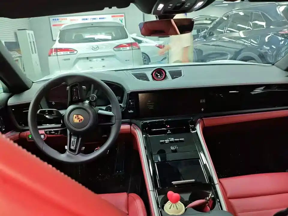 Porsche Panamera — миниатюра 3