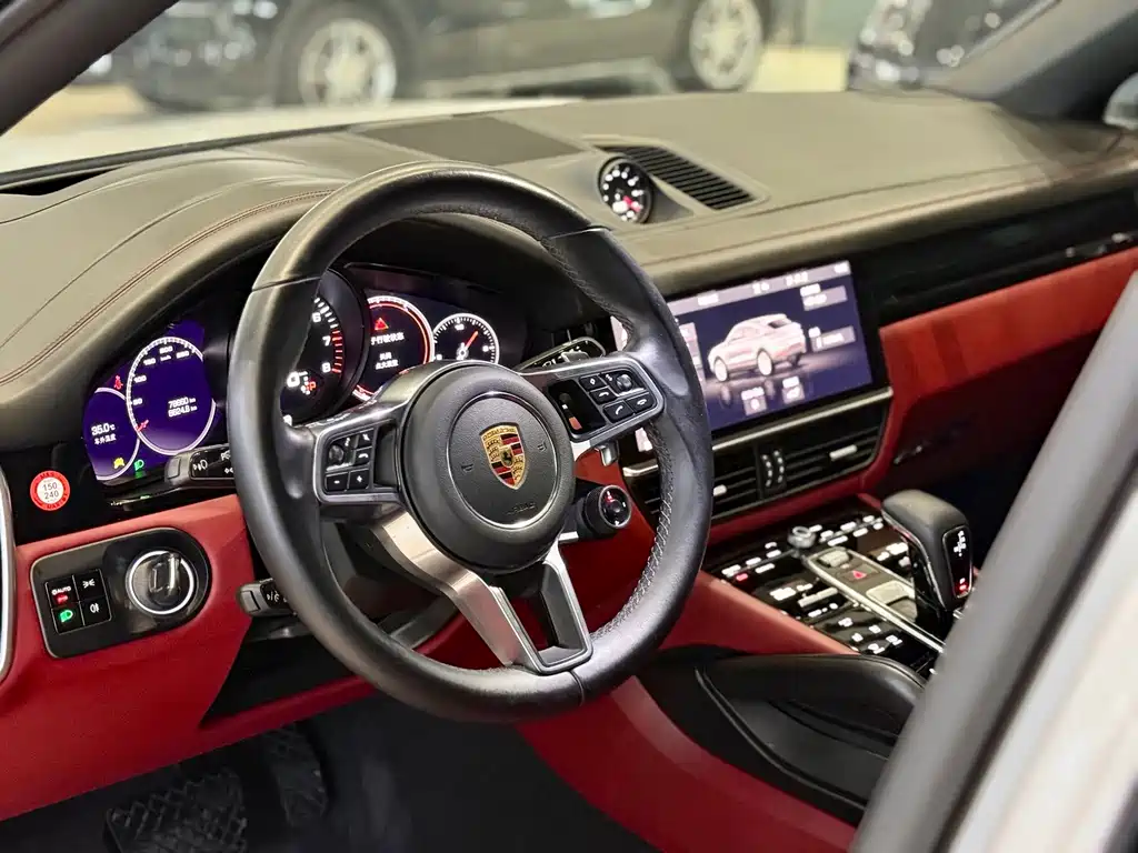 Porsche Cayenne — миниатюра 4